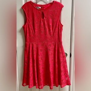 Women’s London Style Collection lace dress. Size 14P